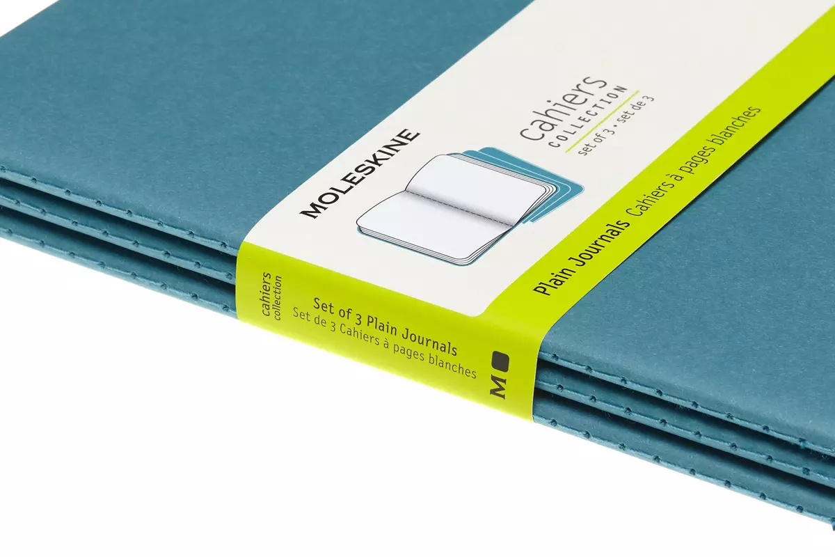 Een Moleskine Cahier Plain Notebook Large Brisk Blue koop je bij Moleskine.nl